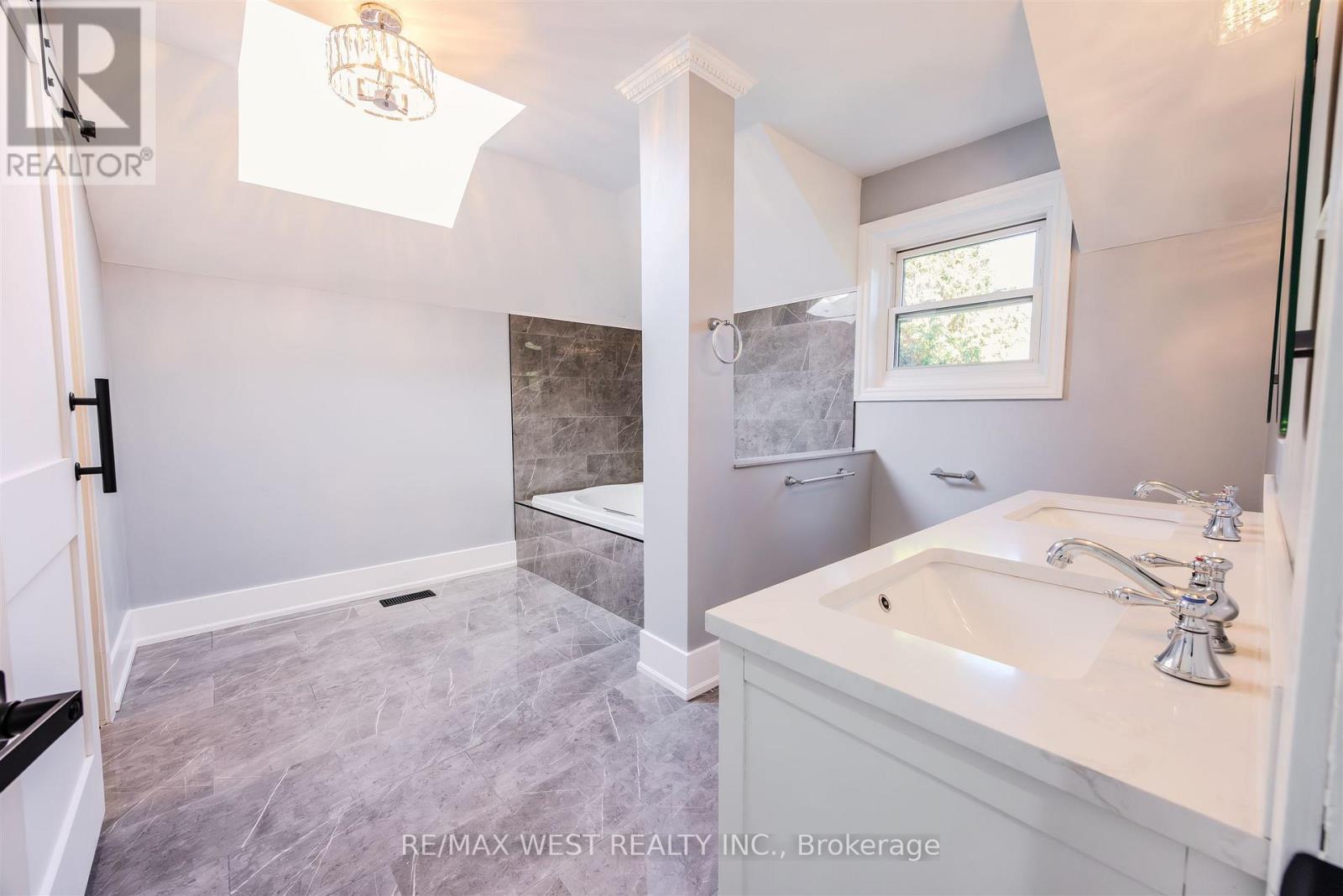 12 Tredvalley Grove, Toronto, Ontario  M1C 3J4 - Photo 20 - E12462264
