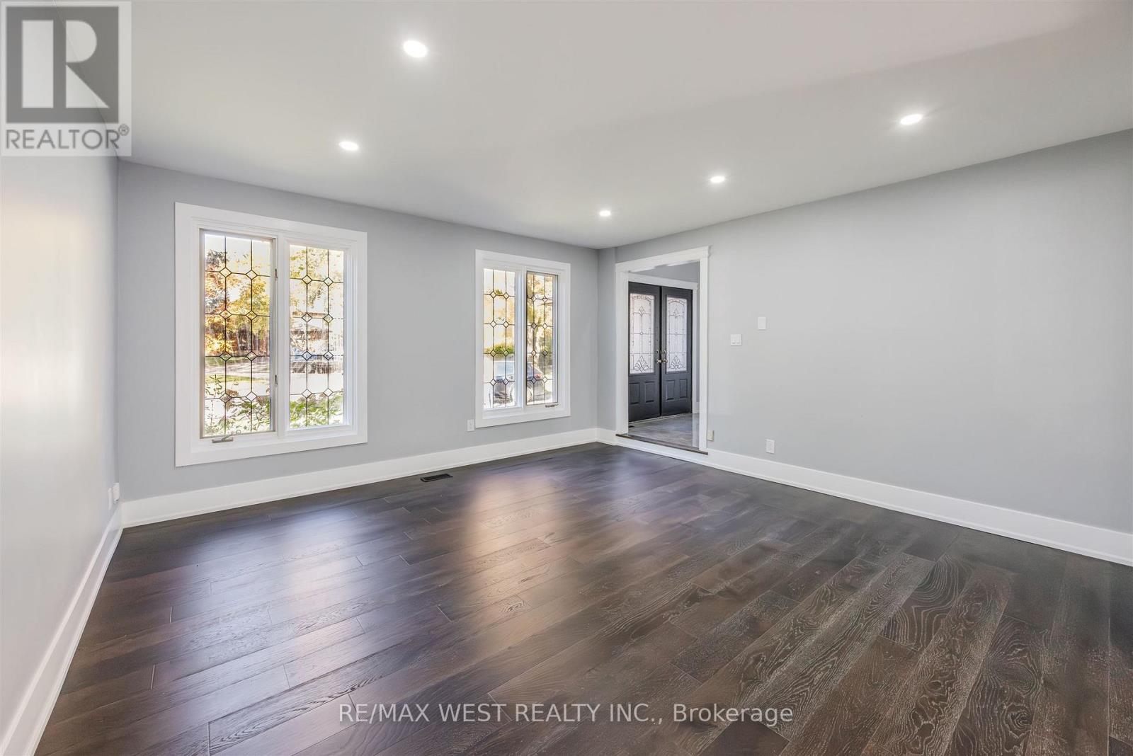 12 Tredvalley Grove, Toronto, Ontario  M1C 3J4 - Photo 4 - E12462264