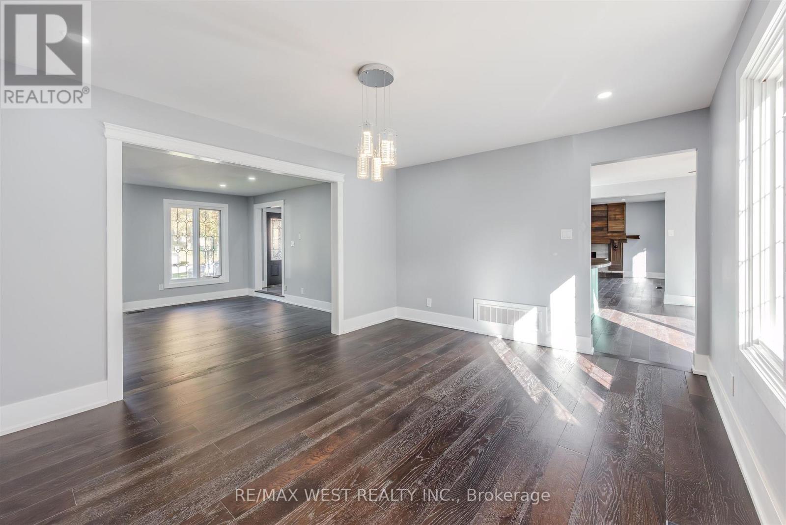12 Tredvalley Grove, Toronto, Ontario  M1C 3J4 - Photo 9 - E12462264