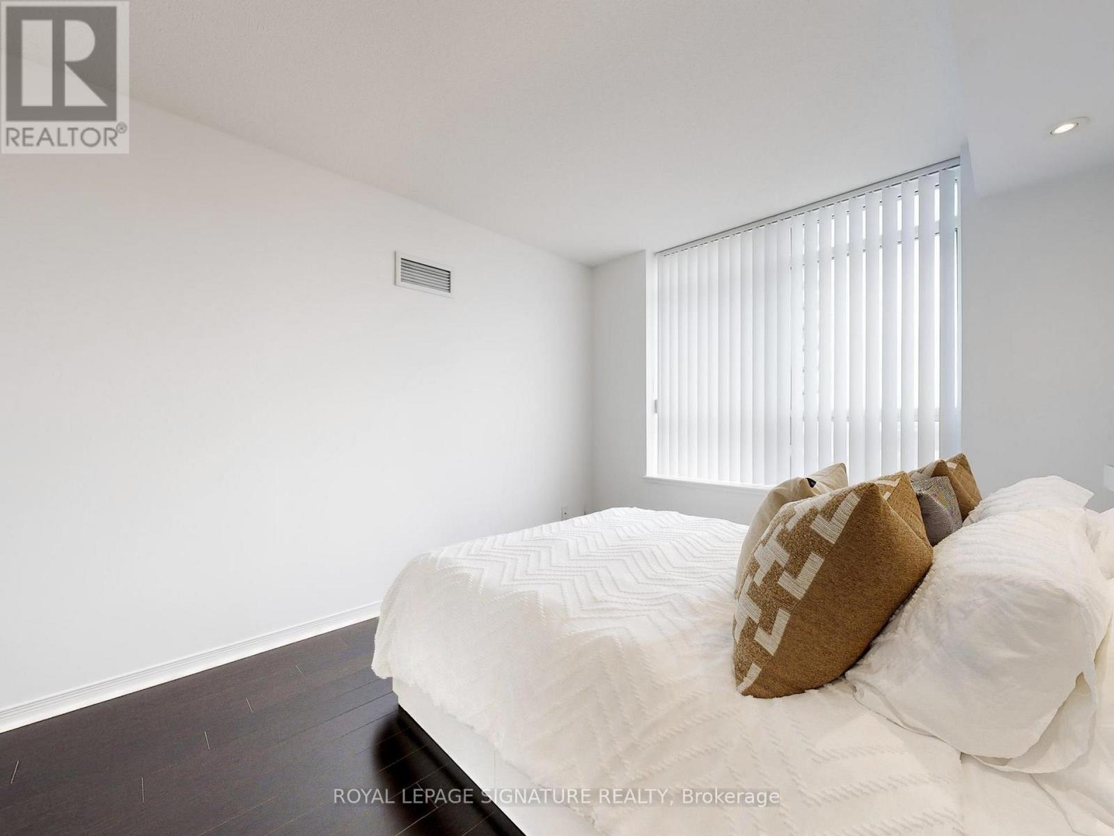 708 - 75 King Williams Crescent, Richmond Hill, Ontario  L4B 0C1 - Photo 18 - N12471162