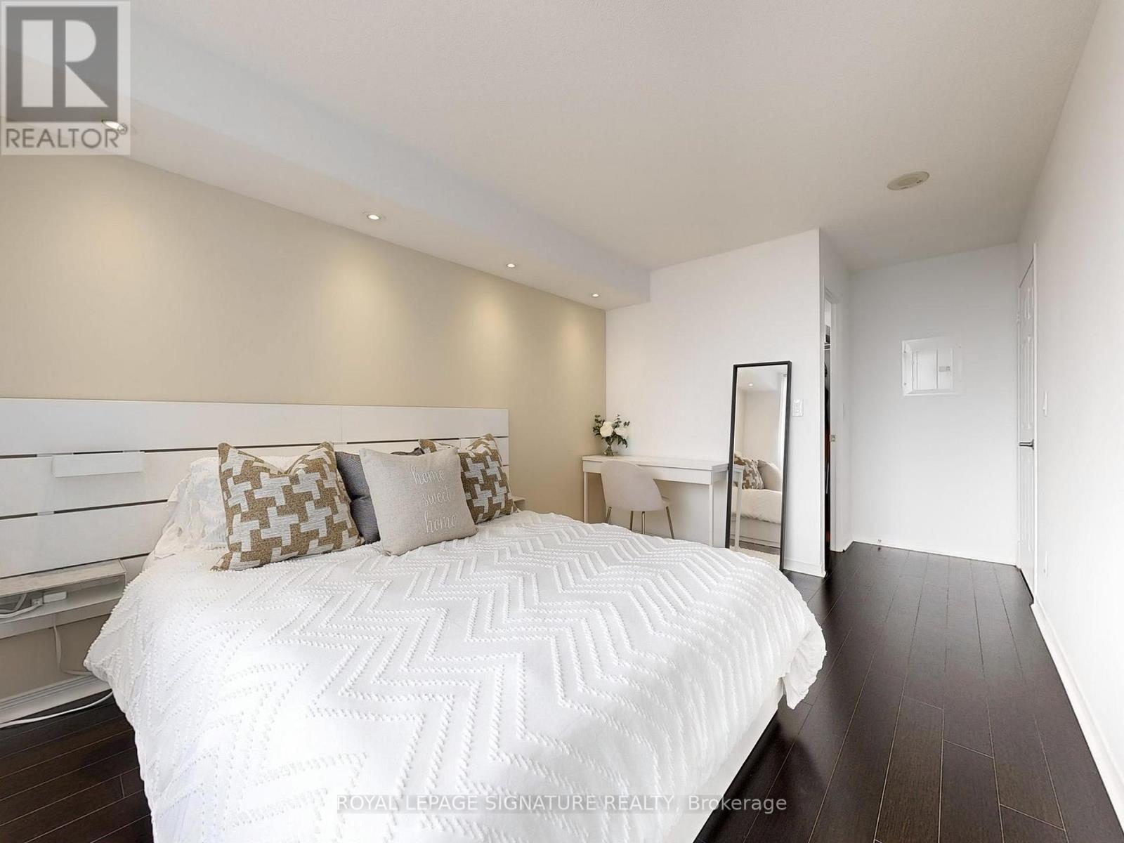 708 - 75 King Williams Crescent, Richmond Hill, Ontario  L4B 0C1 - Photo 19 - N12471162