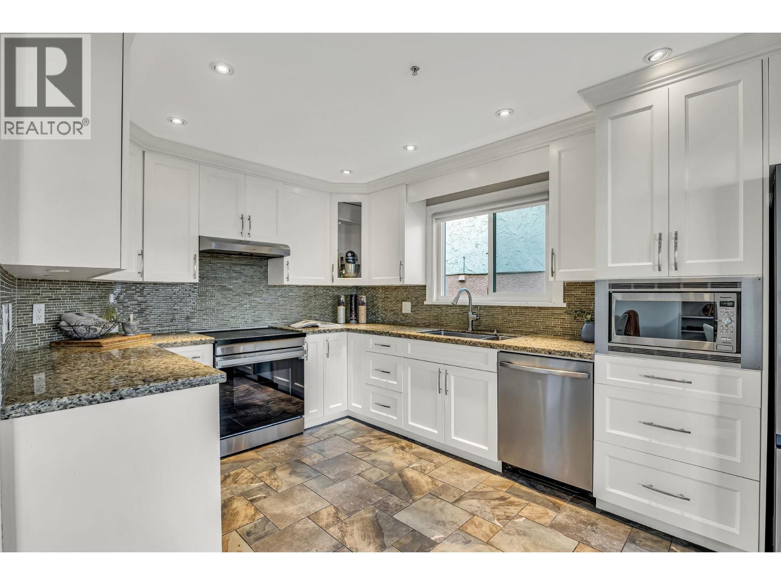 3191 E Eight Avenue, Vancouver, British Columbia  V5M 1X5 - Photo 28 - R3059860