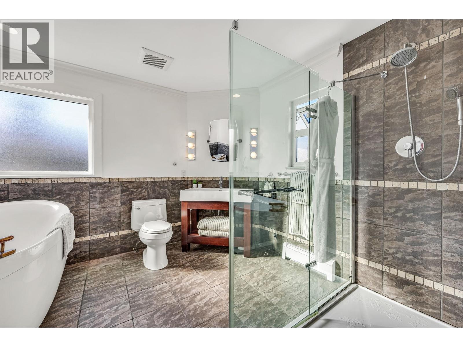 3191 E Eight Avenue, Vancouver, British Columbia  V5M 1X5 - Photo 8 - R3059860
