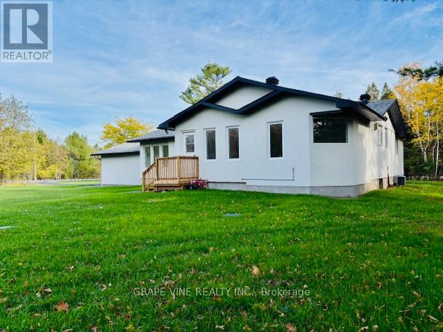 135 Manion Road, Ottawa, Ontario  K0A 1L0 - Photo 4 - X12397558