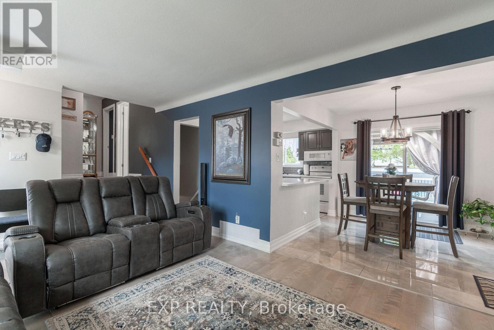 7141 Rosseau Place, Niagara Falls, Ontario  L2J 3V1 - Photo 10 - X12471457