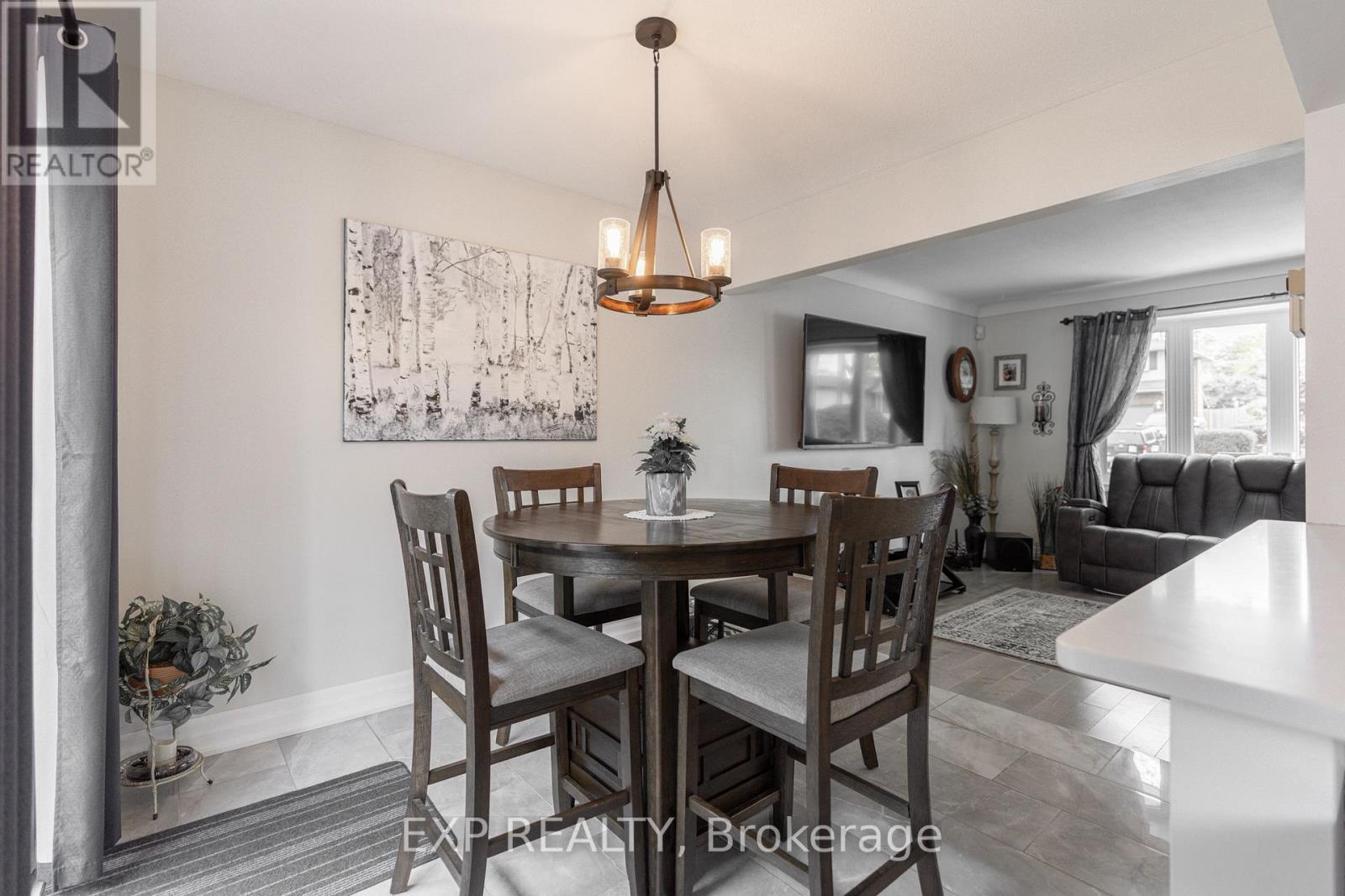 7141 Rosseau Place, Niagara Falls, Ontario  L2J 3V1 - Photo 14 - X12471457