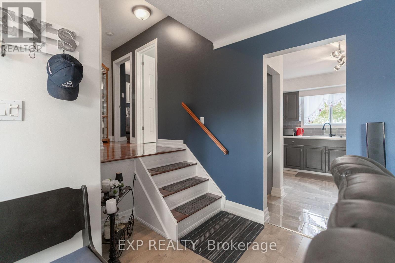 7141 Rosseau Place, Niagara Falls, Ontario  L2J 3V1 - Photo 17 - X12471457