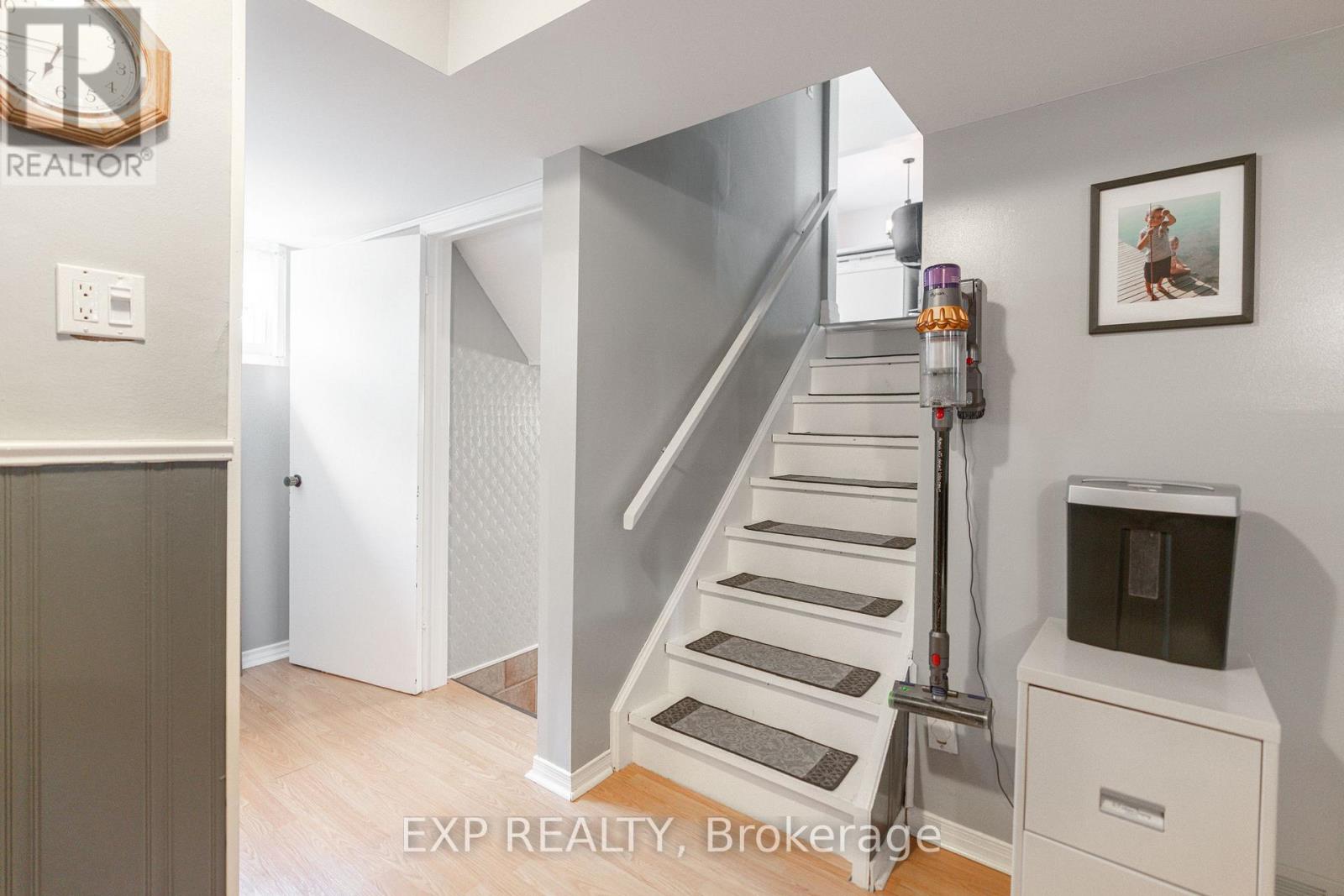 7141 Rosseau Place, Niagara Falls, Ontario  L2J 3V1 - Photo 25 - X12471457
