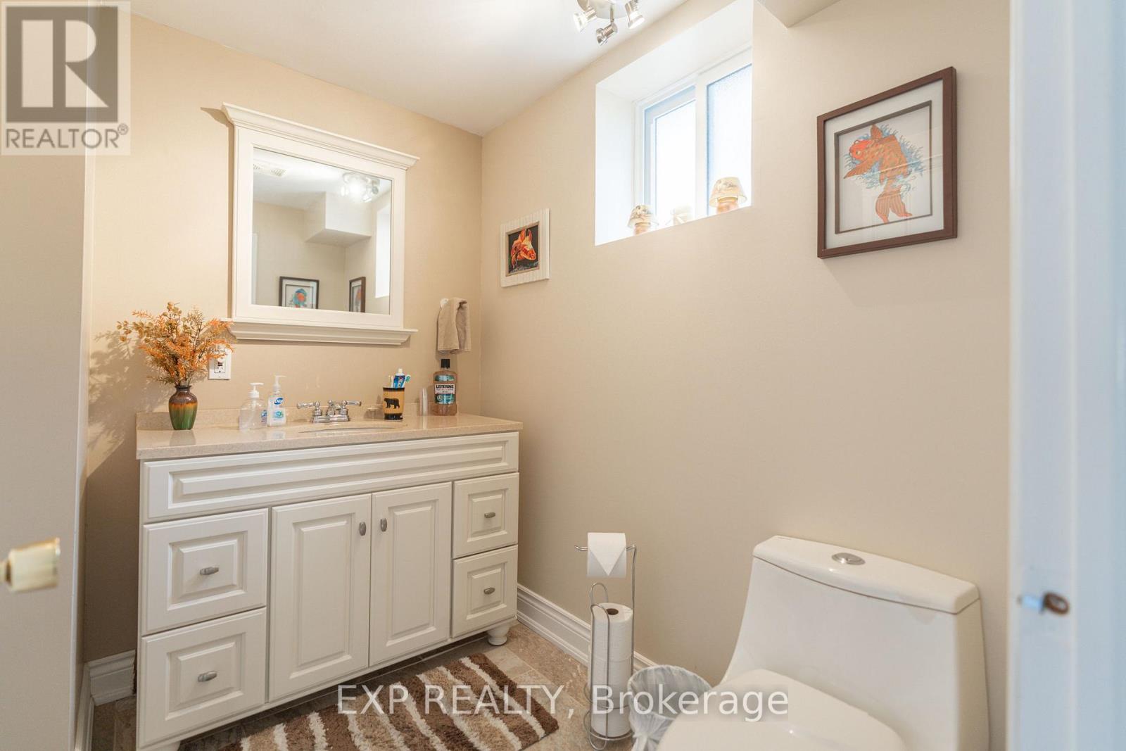 7141 Rosseau Place, Niagara Falls, Ontario  L2J 3V1 - Photo 32 - X12471457
