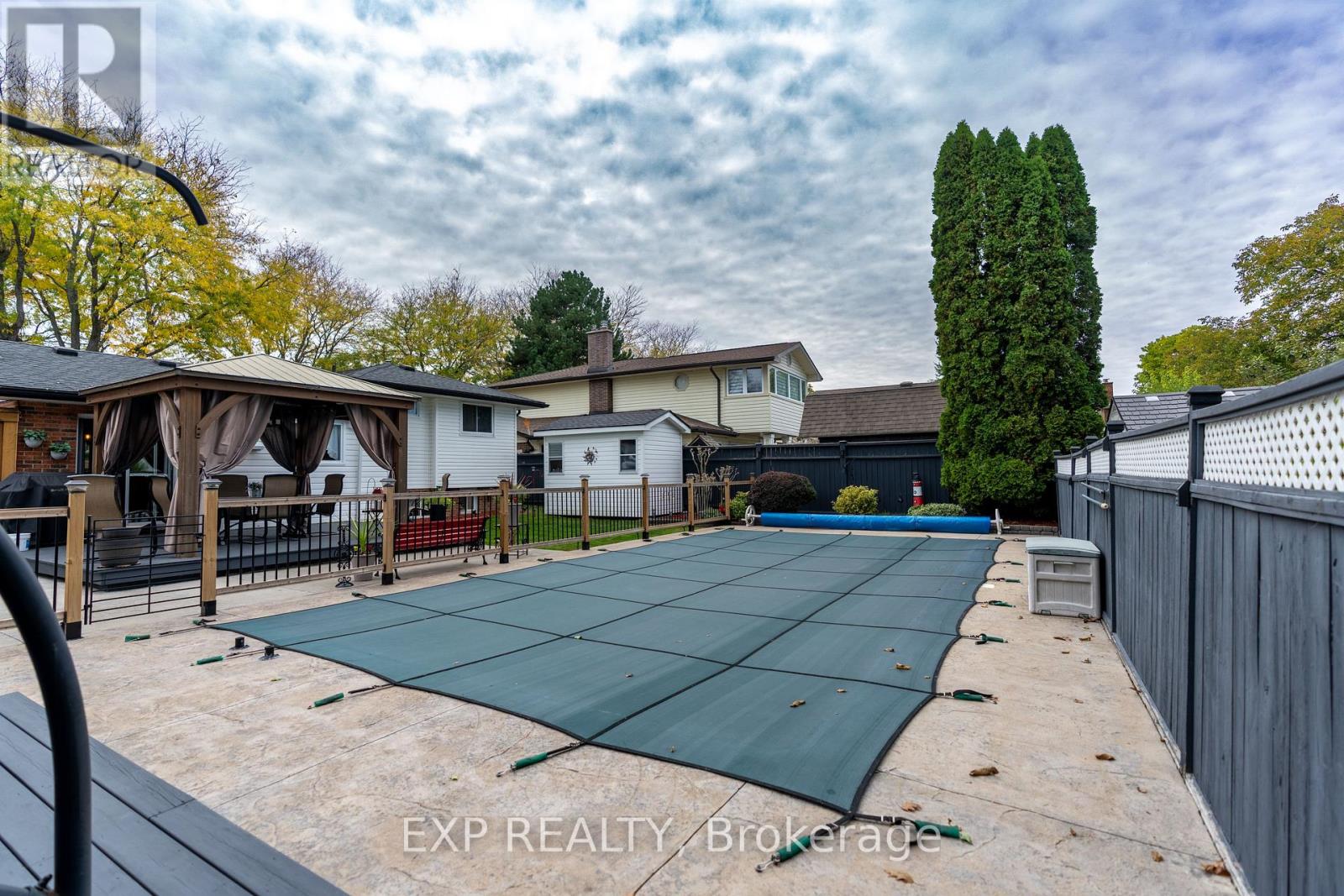 7141 Rosseau Place, Niagara Falls, Ontario  L2J 3V1 - Photo 36 - X12471457