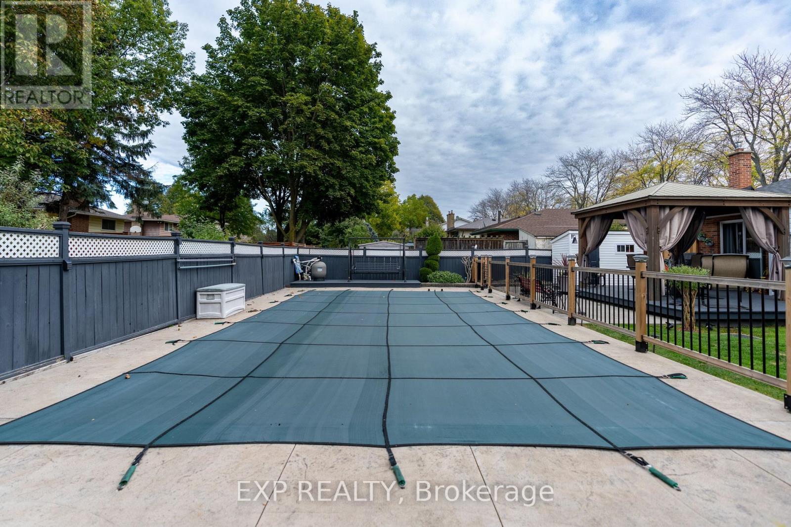 7141 Rosseau Place, Niagara Falls, Ontario  L2J 3V1 - Photo 43 - X12471457