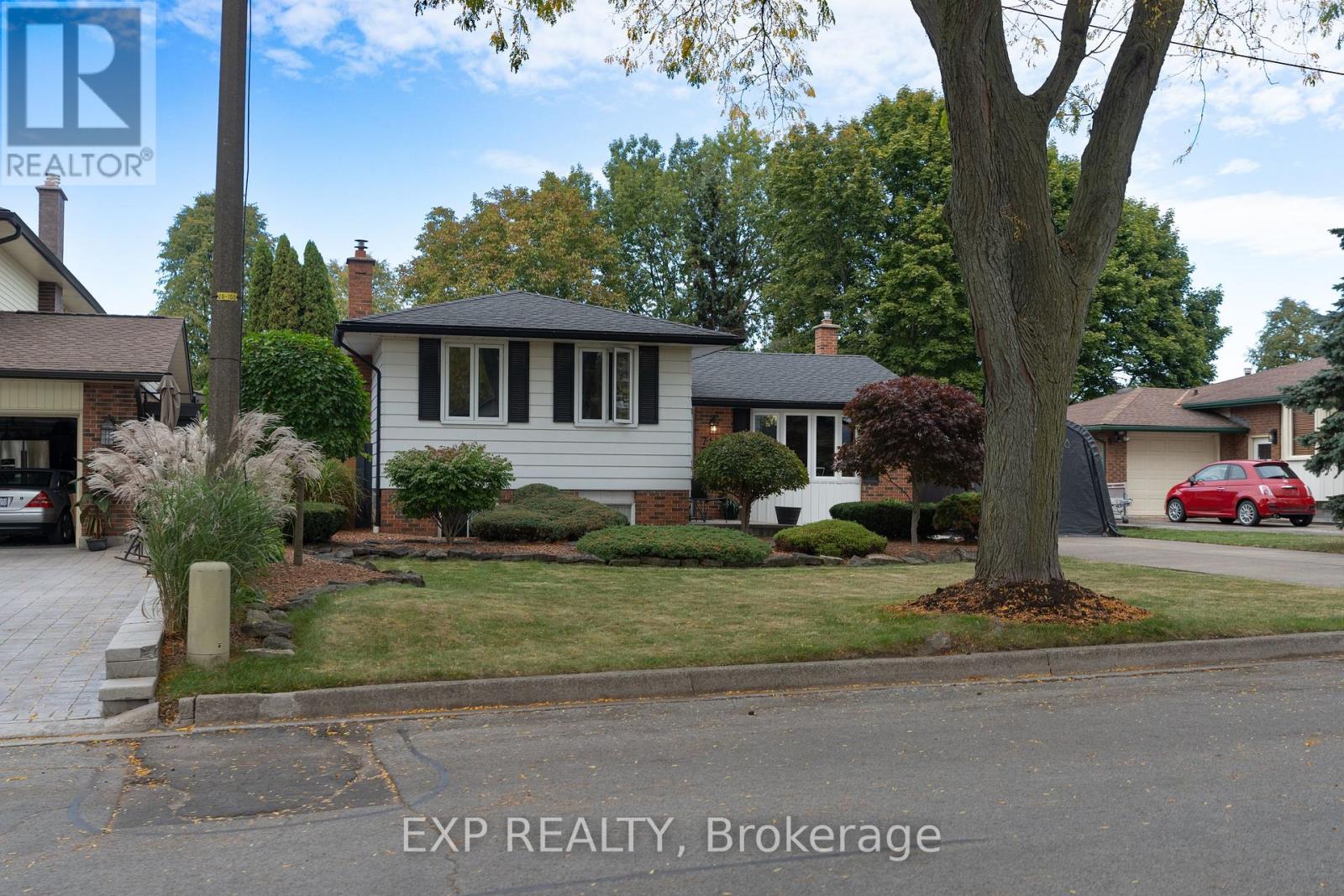 7141 Rosseau Place, Niagara Falls, Ontario  L2J 3V1 - Photo 48 - X12471457