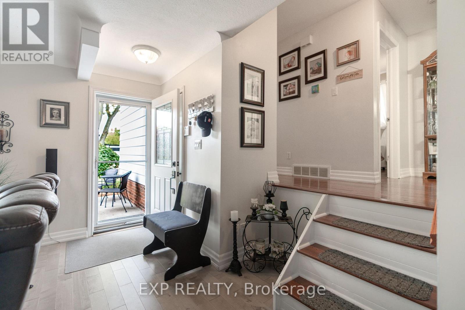 7141 Rosseau Place, Niagara Falls, Ontario  L2J 3V1 - Photo 7 - X12471457