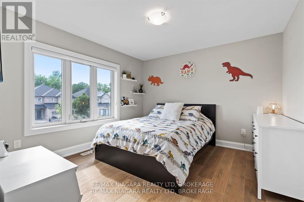 4 Olde School Court, St. Catharines, Ontario  L2N 0B1 - Photo 18 - X12471467