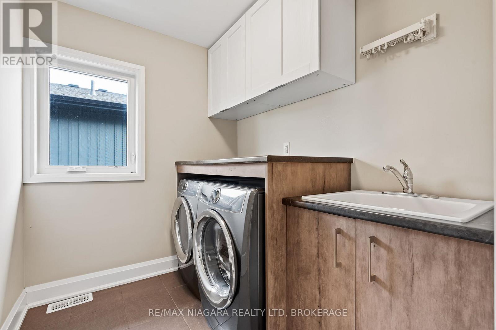 4 Olde School Court, St. Catharines, Ontario  L2N 0B1 - Photo 20 - X12471467