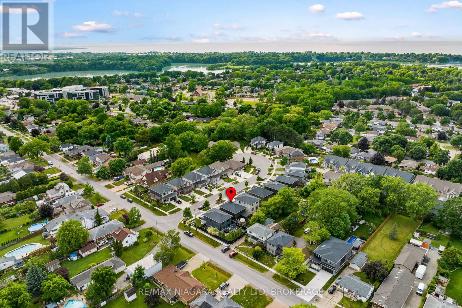 4 Olde School Court, St. Catharines, Ontario  L2N 0B1 - Photo 34 - X12471467