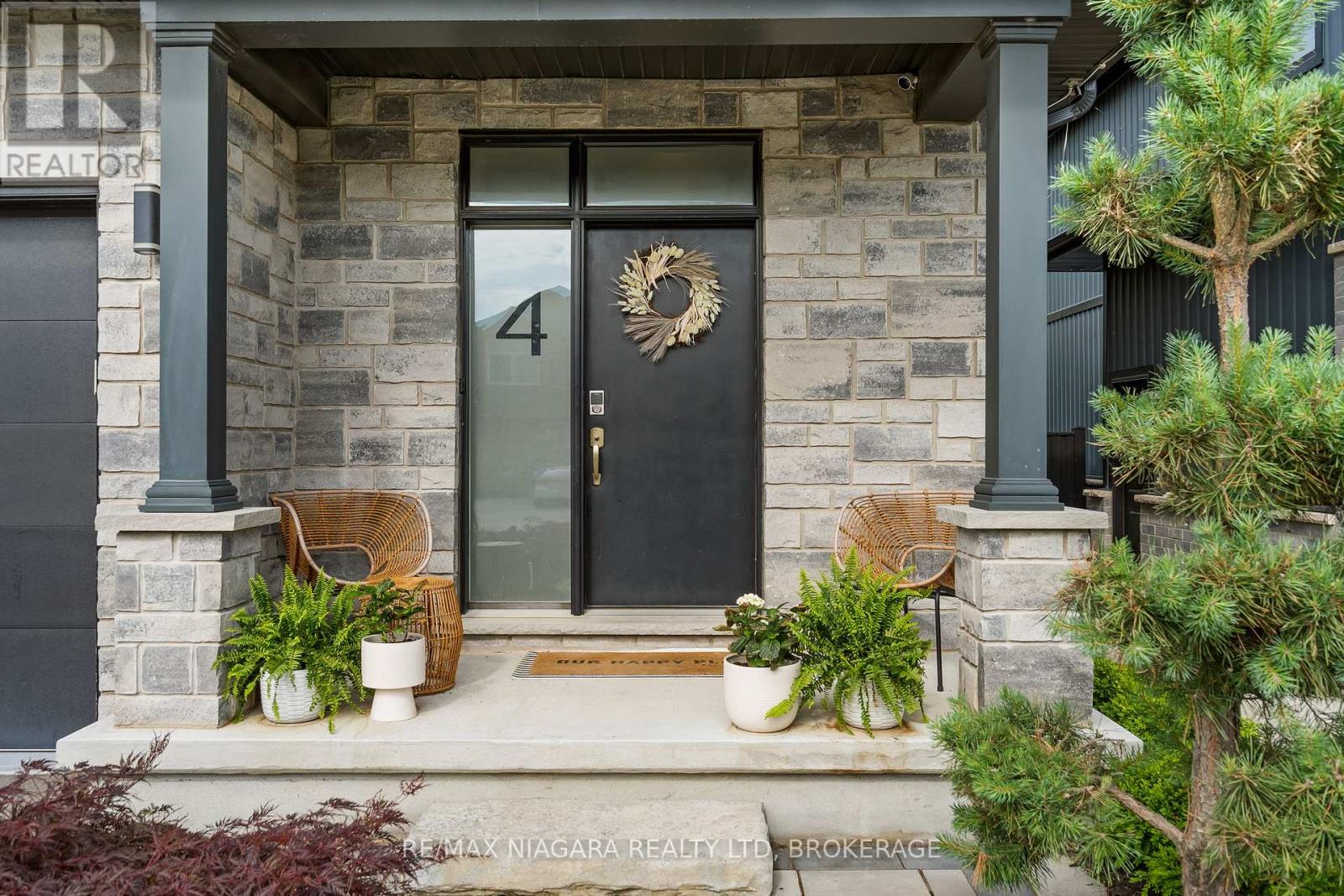 4 Olde School Court, St. Catharines, Ontario  L2N 0B1 - Photo 39 - X12471467