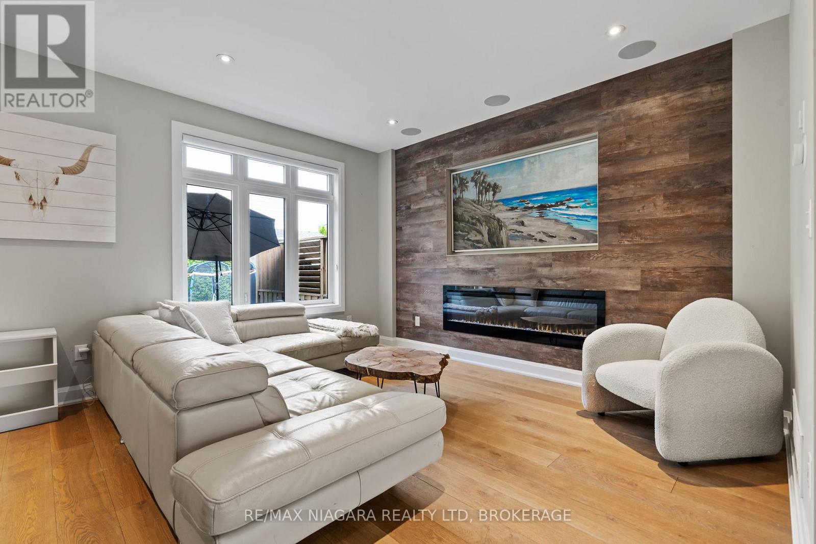 4 Olde School Court, St. Catharines, Ontario  L2N 0B1 - Photo 8 - X12471467