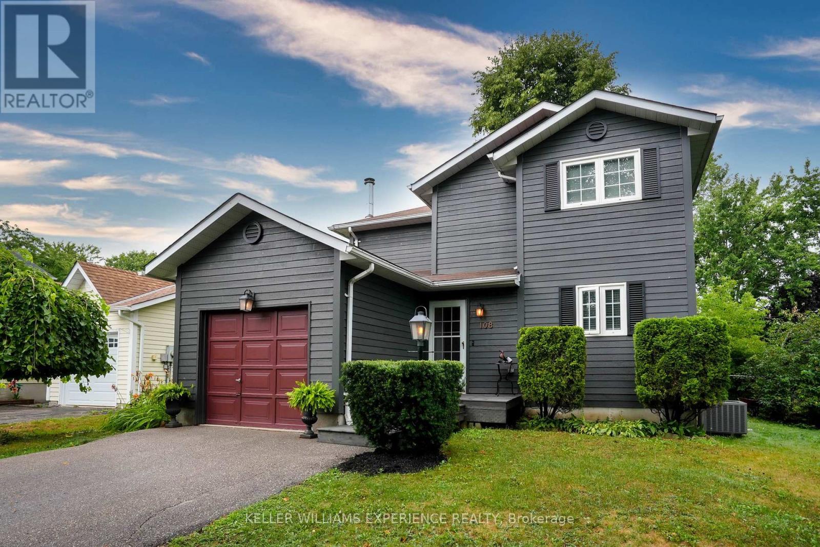 108 ELIZABETH STREET, Barrie, Ontario