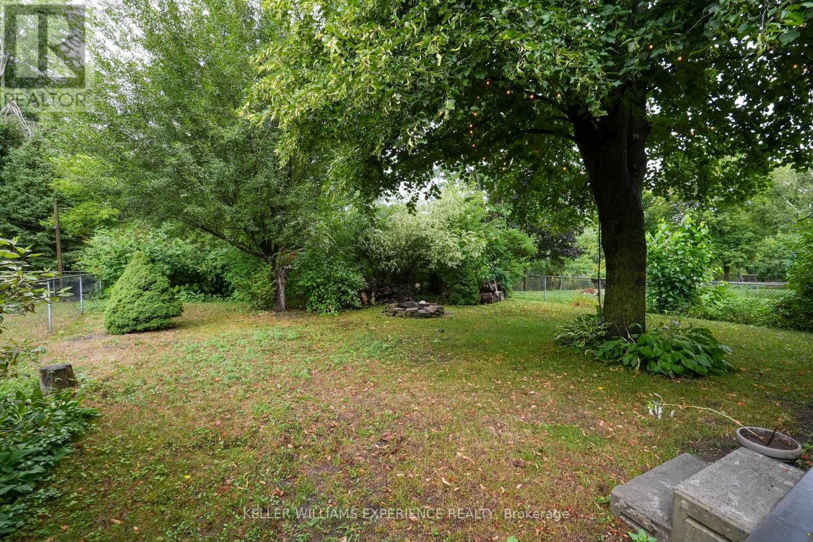 108 Elizabeth Street, Barrie, Ontario  L4N 6P2 - Photo 17 - S12471364