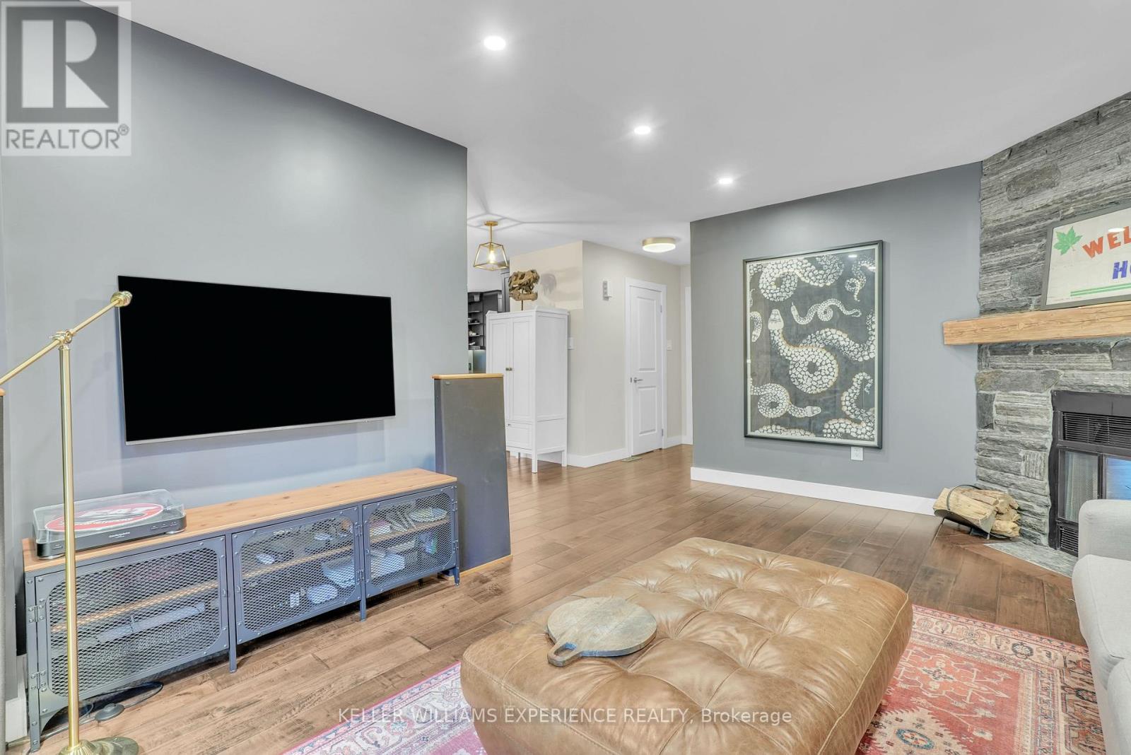 108 Elizabeth Street, Barrie, Ontario  L4N 6P2 - Photo 7 - S12471364