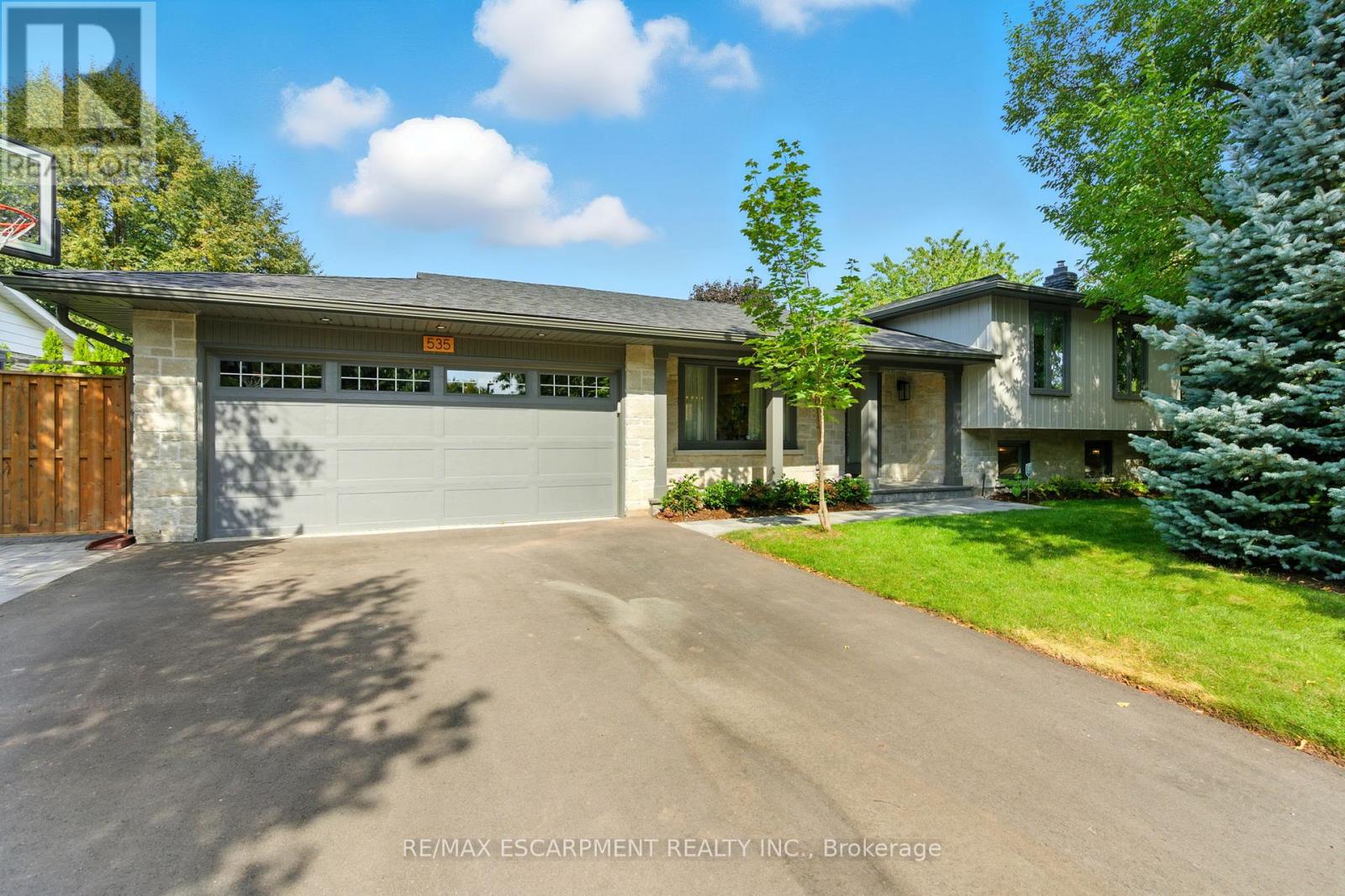 535 VANGUARD CRESCENT, Oakville, Ontario
