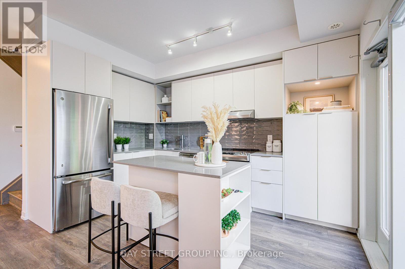 116 - 2530 Eglinton Avenue W, Mississauga, Ontario  L5M 0Z5 - Photo 14 - W12471355