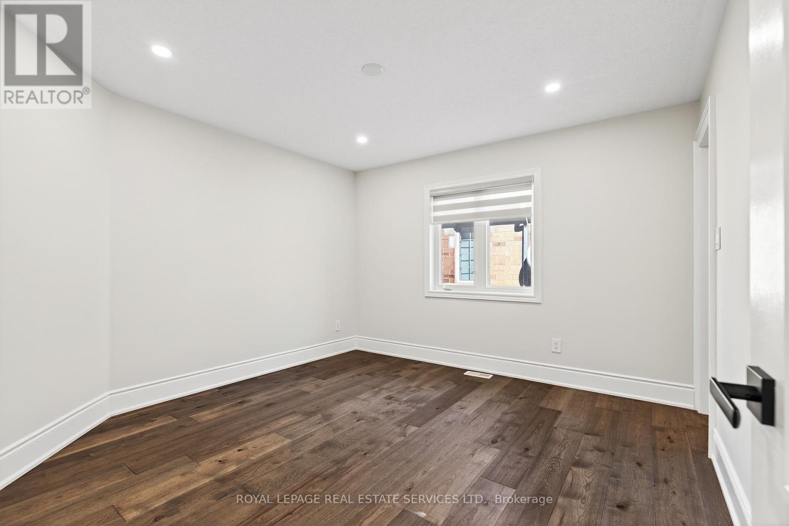 2240 Pine Glen Road, Oakville, Ontario  L6M 0G5 - Photo 28 - W12471360