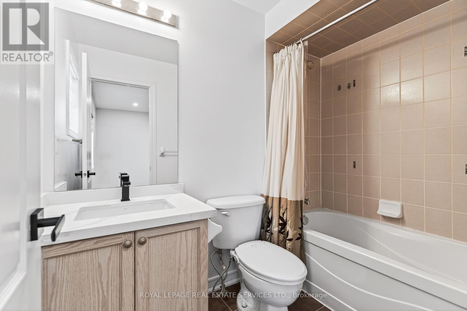 2240 Pine Glen Road, Oakville, Ontario  L6M 0G5 - Photo 30 - W12471360