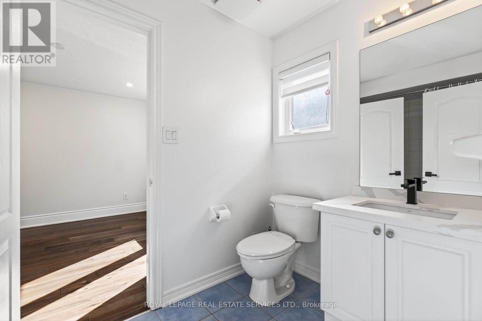 2240 Pine Glen Road, Oakville, Ontario  L6M 0G5 - Photo 34 - W12471360