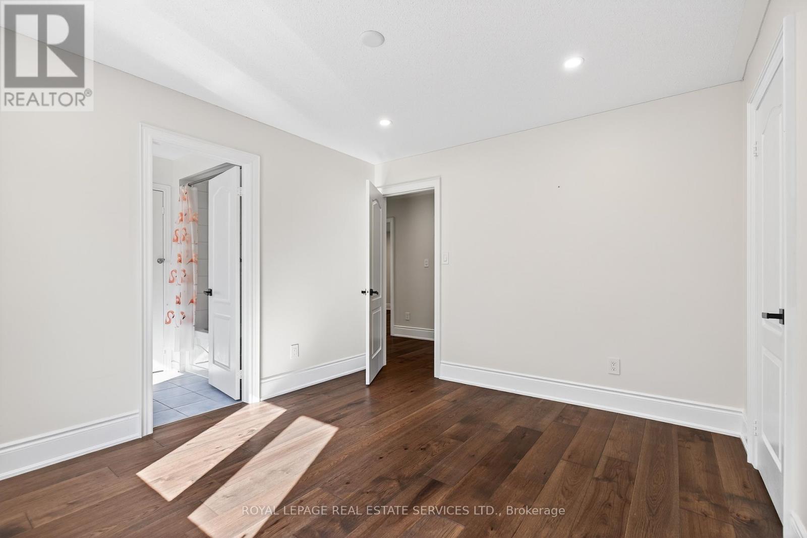 2240 Pine Glen Road, Oakville, Ontario  L6M 0G5 - Photo 36 - W12471360