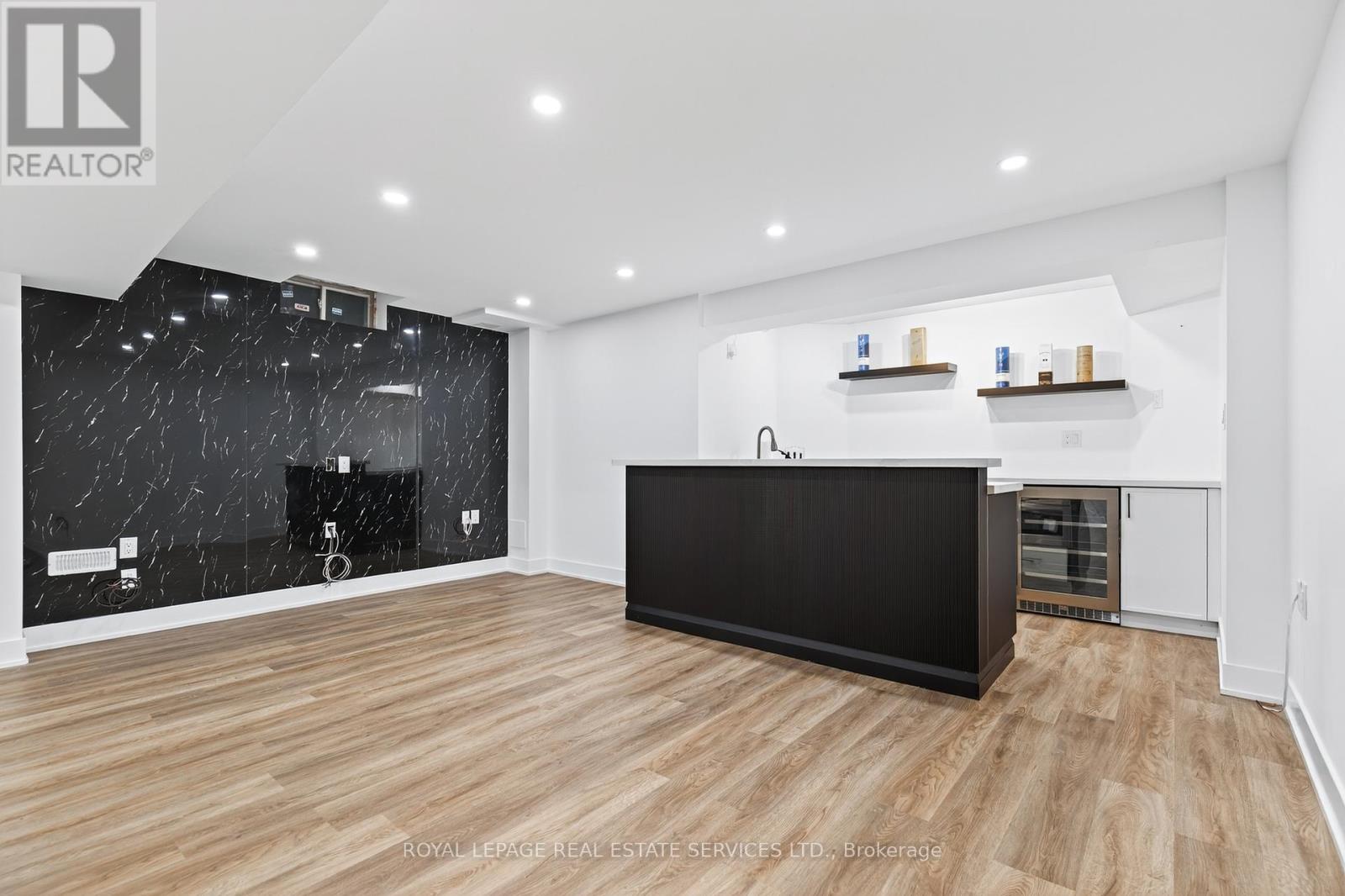 2240 Pine Glen Road, Oakville, Ontario  L6M 0G5 - Photo 40 - W12471360