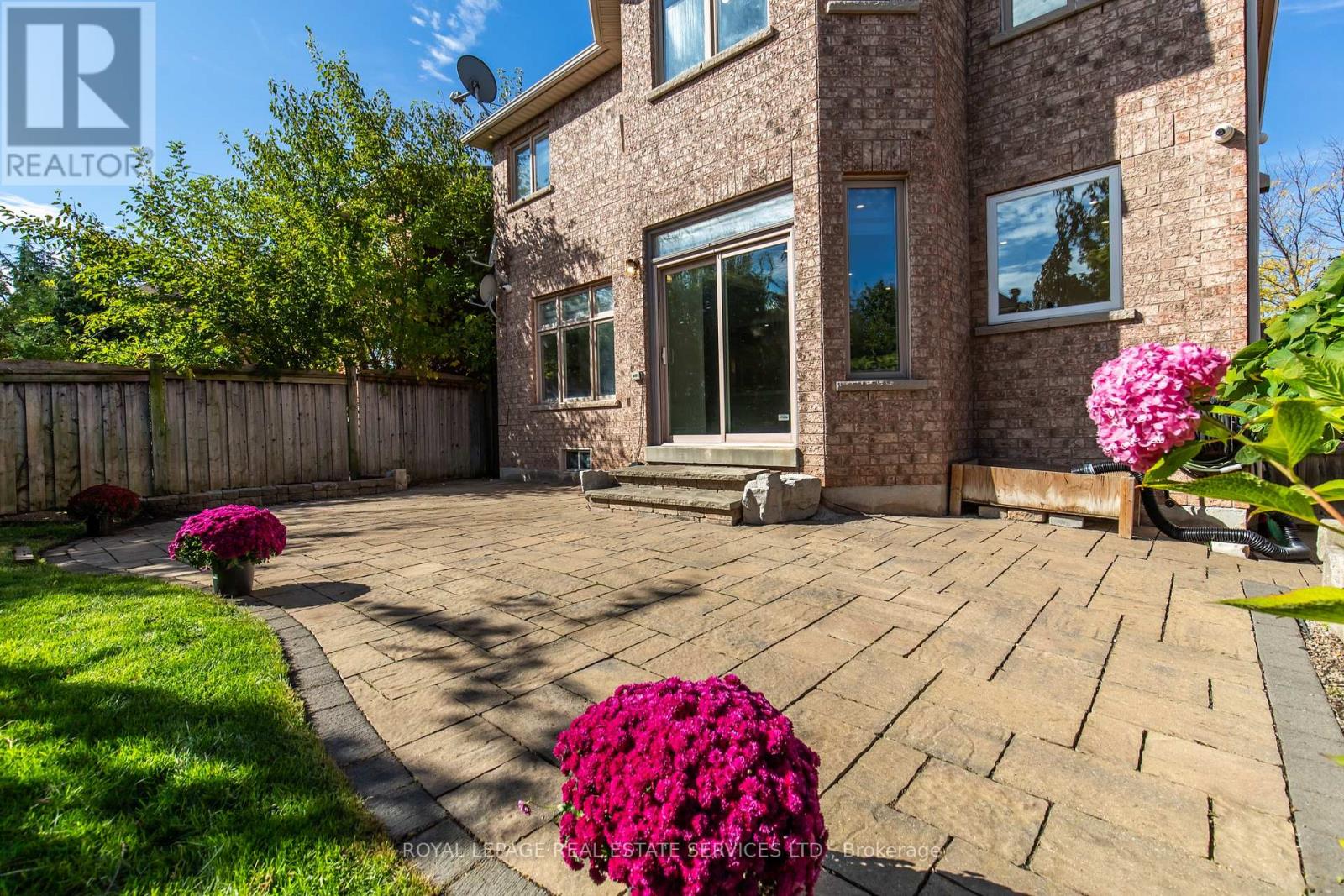 2240 Pine Glen Road, Oakville, Ontario  L6M 0G5 - Photo 46 - W12471360