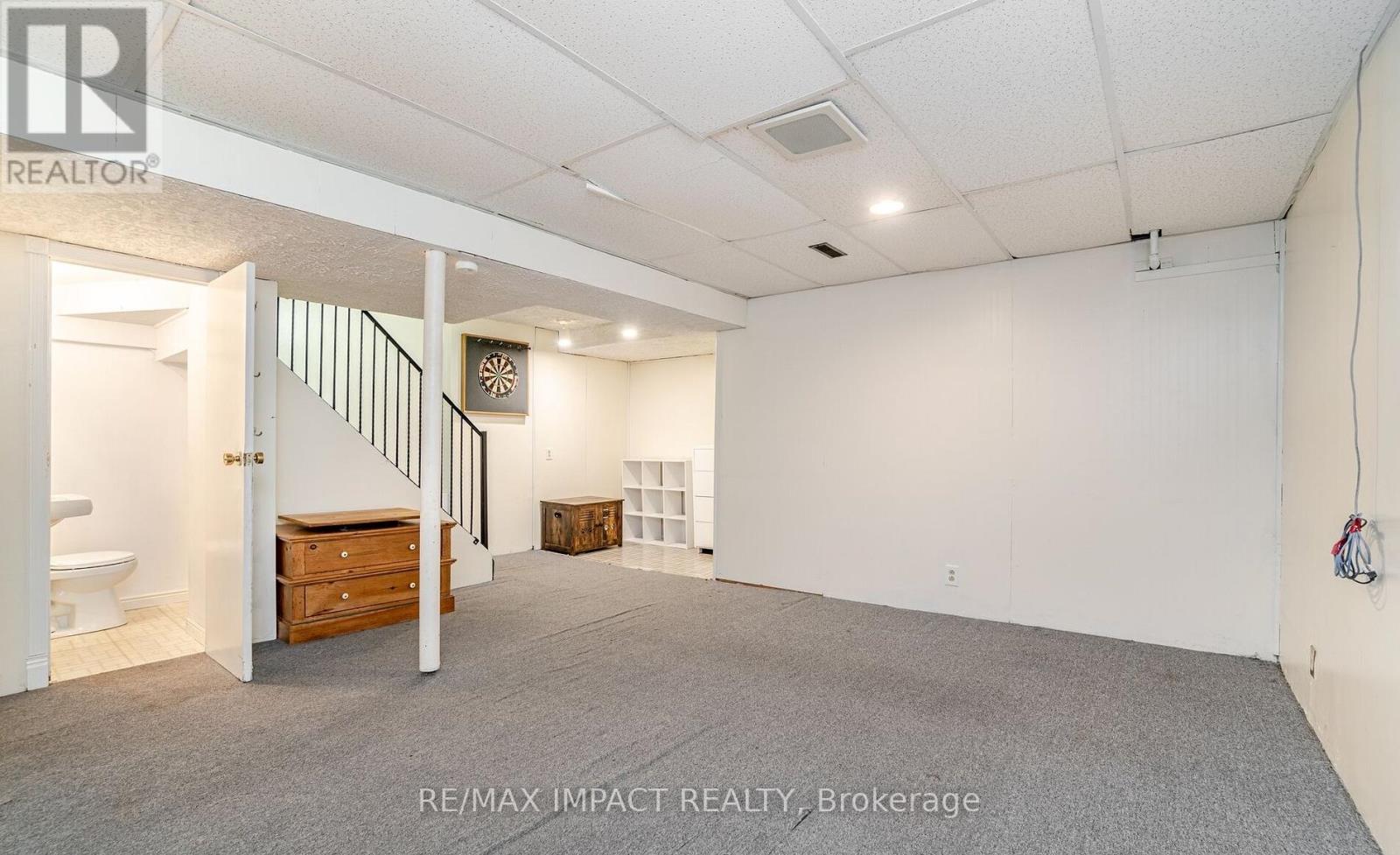 39 Courtleigh Square, Brampton, Ontario  L6Z 1J2 - Photo 18 - W12471363