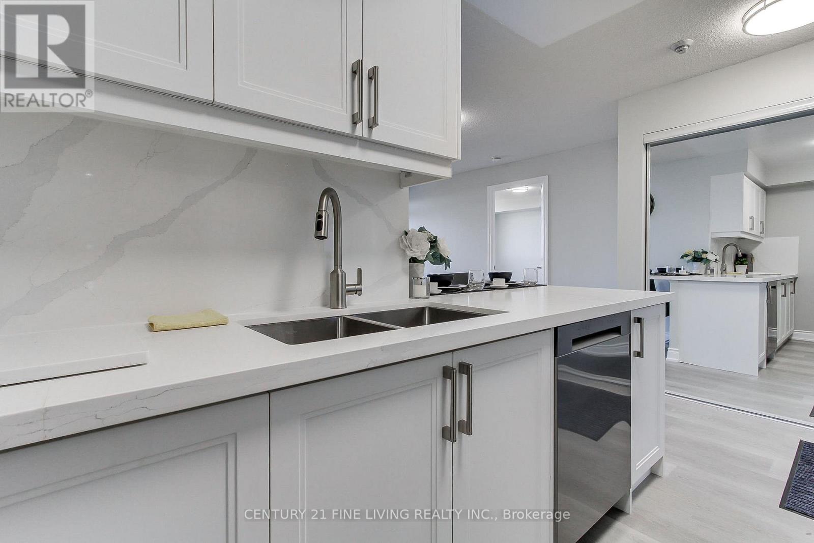 1415 - 55 Strathaven Drive, Mississauga, Ontario  L5R 4G9 - Photo 11 - W12471368