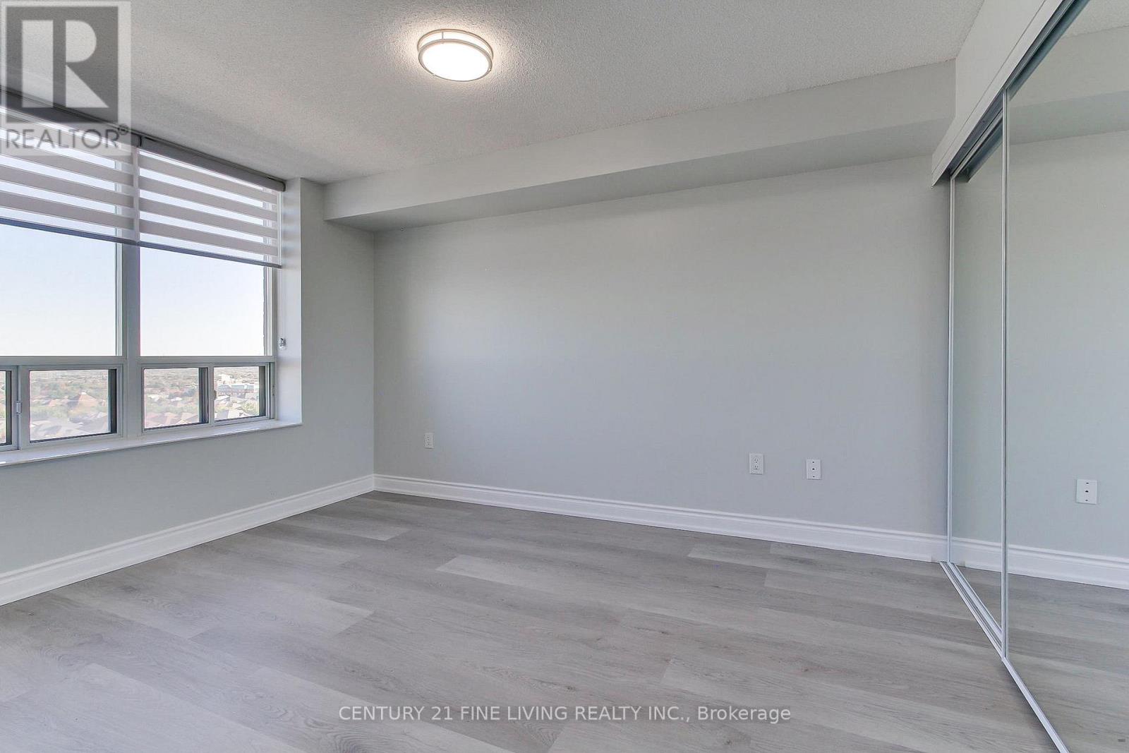 1415 - 55 Strathaven Drive, Mississauga, Ontario  L5R 4G9 - Photo 16 - W12471368
