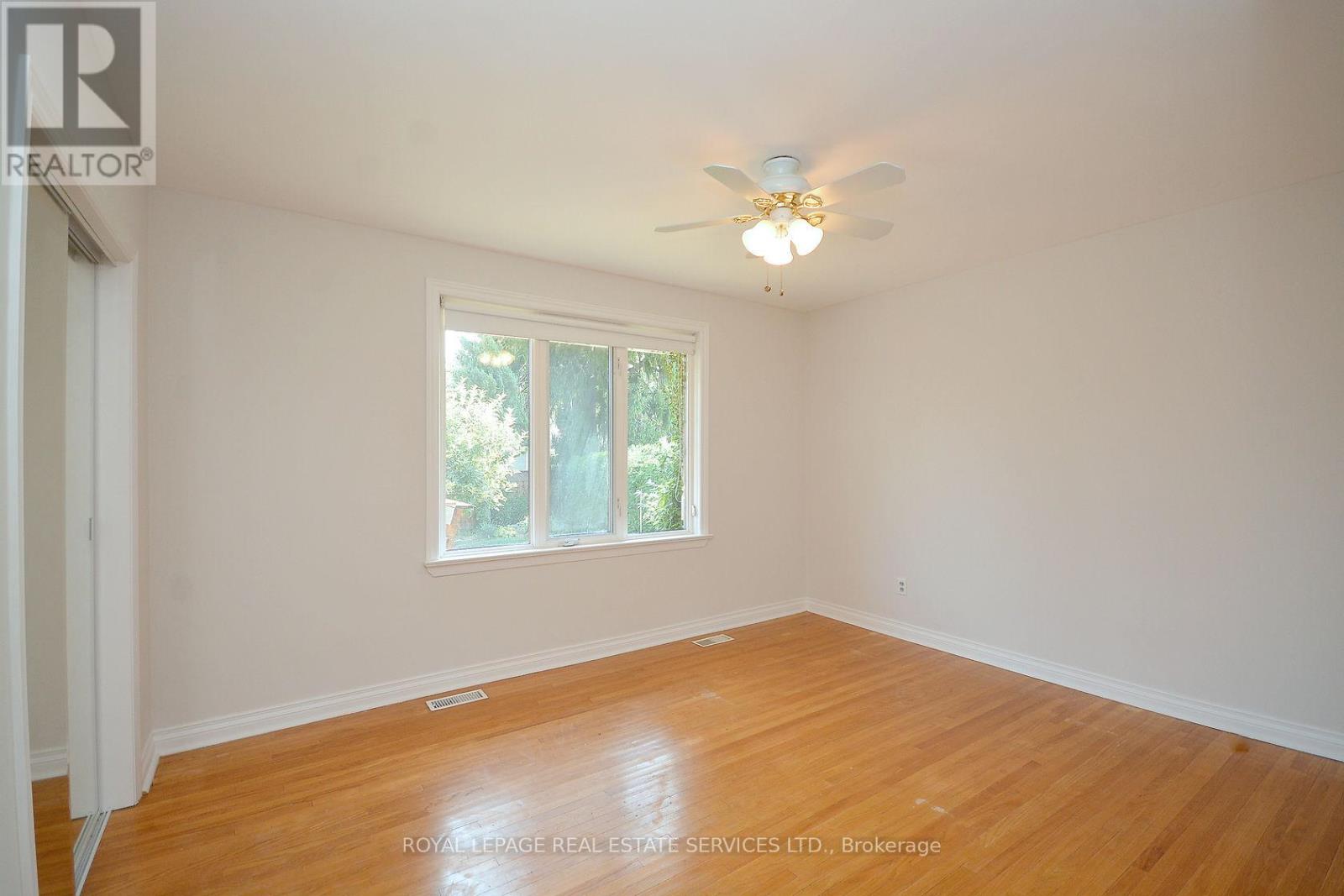 Upper - 1144 Sarta Road, Oakville, Ontario  L6L 2P2 - Photo 17 - W12471371