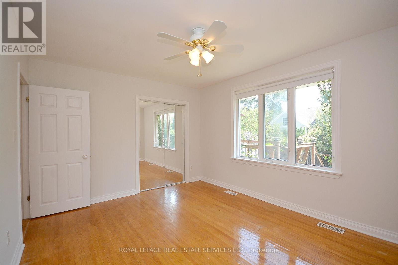 Upper - 1144 Sarta Road, Oakville, Ontario  L6L 2P2 - Photo 19 - W12471371