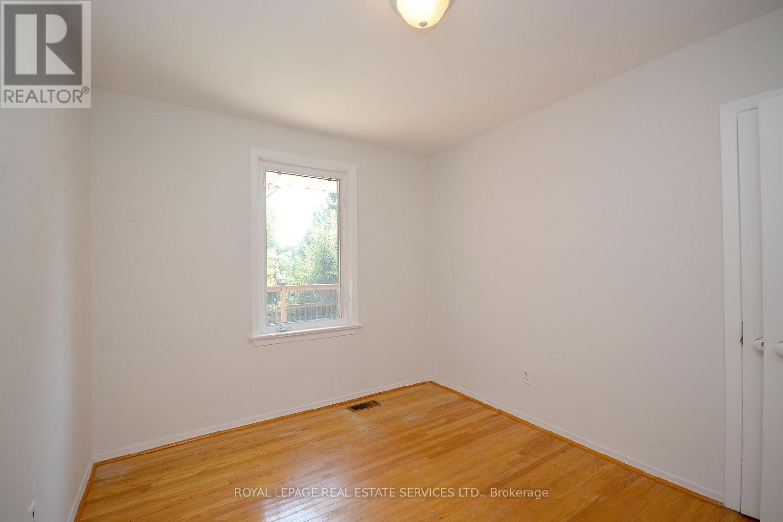 Upper - 1144 Sarta Road, Oakville, Ontario  L6L 2P2 - Photo 20 - W12471371