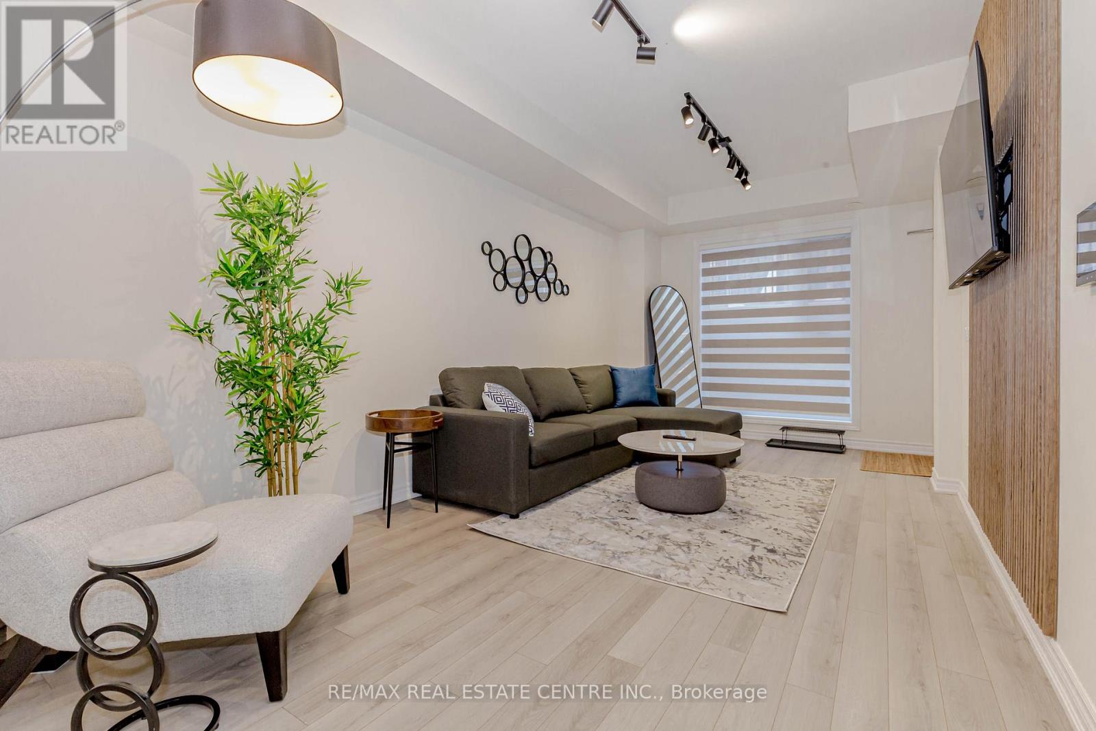 123 - 349 Wheat Boom Drive E, Oakville, Ontario  L6H 7X4 - Photo 8 - W12471375