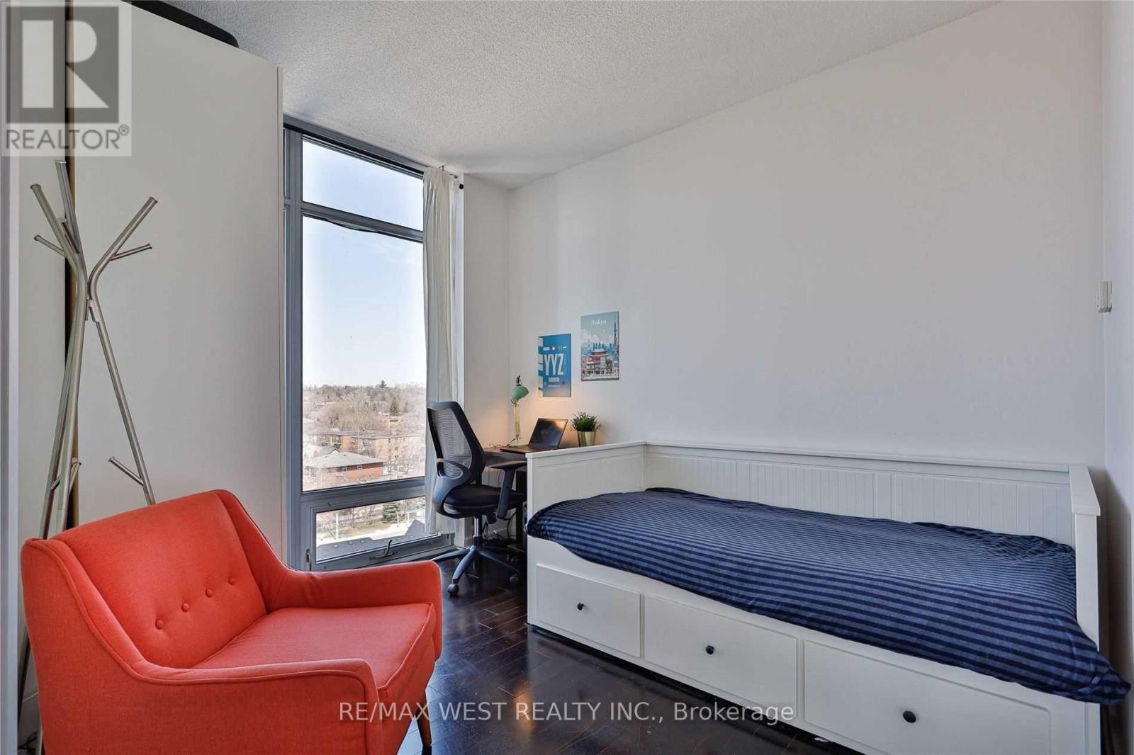 813 - 103 The Queensway, Toronto, Ontario  M6S 5B7 - Photo 26 - W12471389