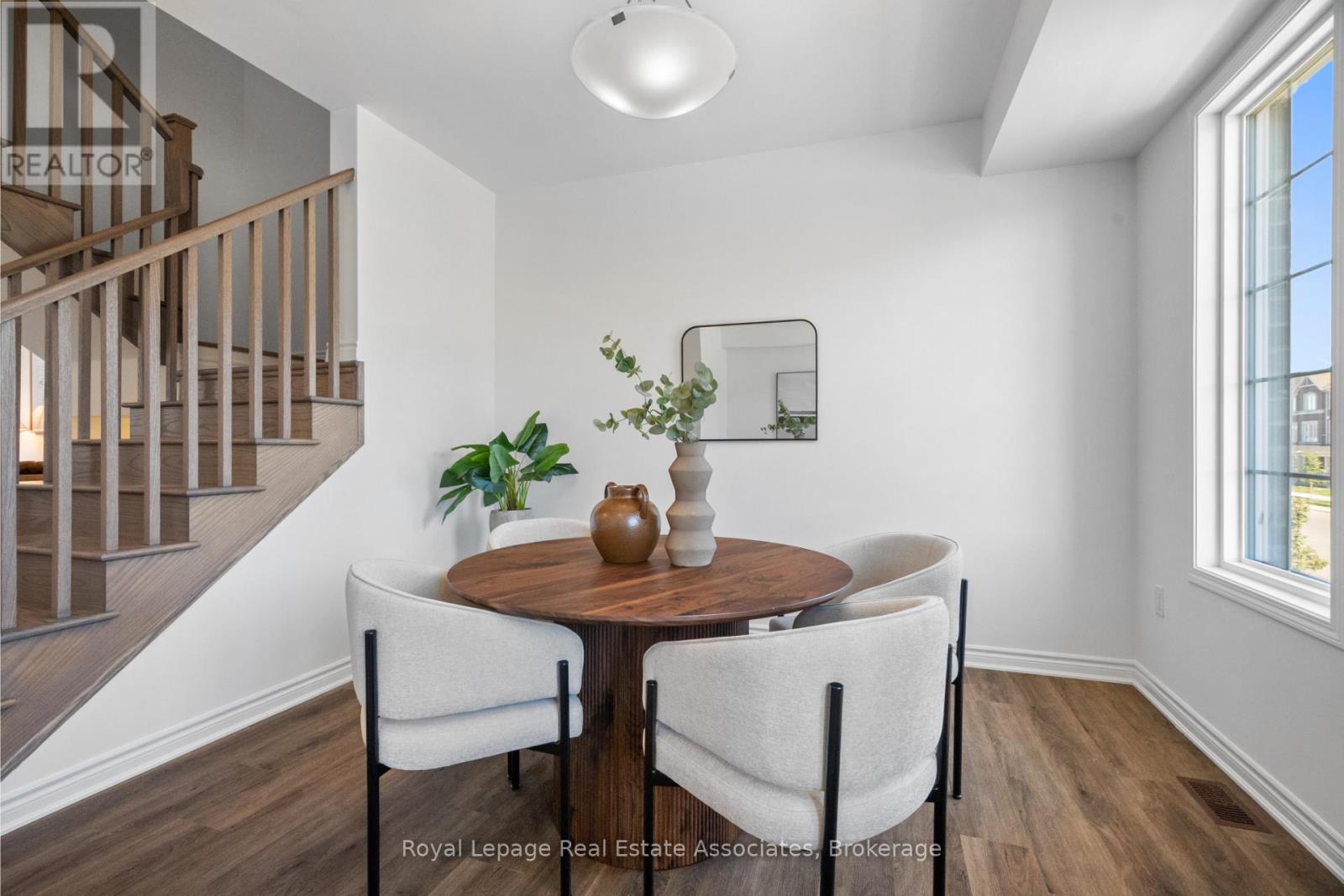 11 Cullingtree Place, Caledon, Ontario  L7C 4N7 - Photo 17 - W12471395