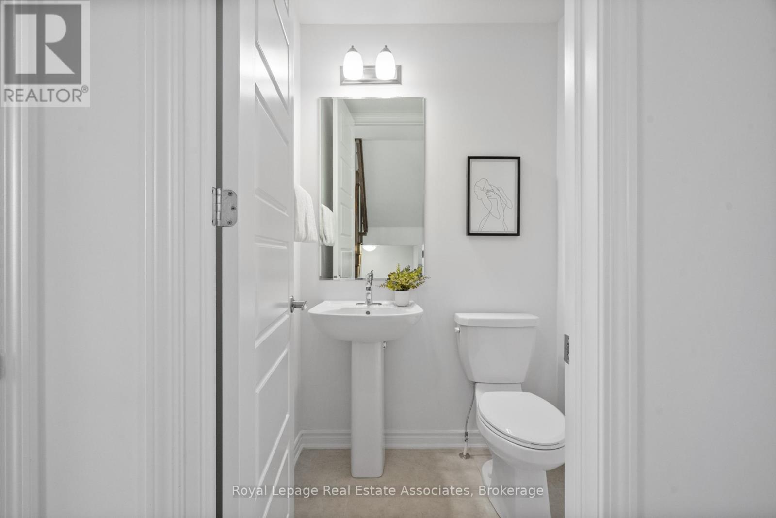 11 Cullingtree Place, Caledon, Ontario  L7C 4N7 - Photo 20 - W12471395