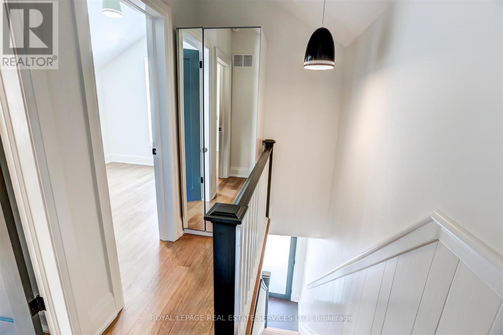 Front/main - 25 Boler Street, Toronto, Ontario  M6P 2Y2 - Photo 12 - W12471401