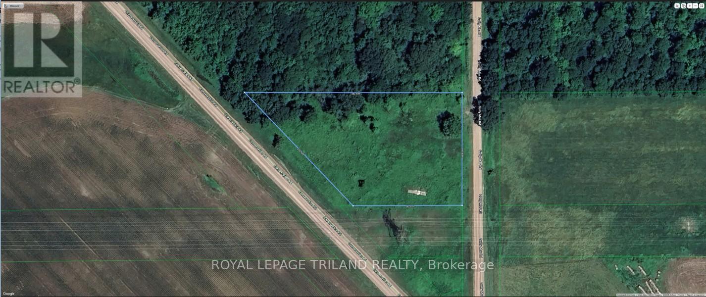 3225 Gully Moor Road N, Brooke-Alvinston, Ontario  N0N 1A0 - Photo 10 - X12470213