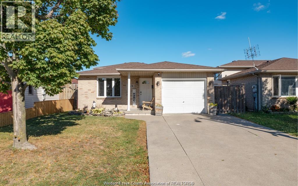 MLS# 25026572: 1624 KAMLOOPS, Windsor, Canada