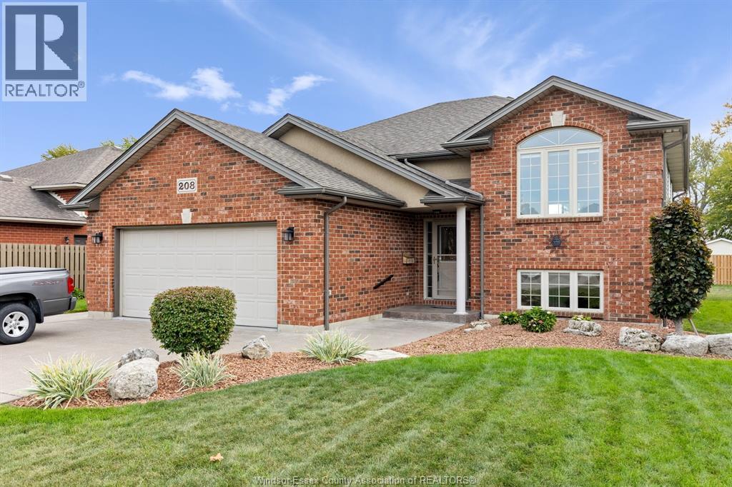 MLS# 25026568: 208 GIGNAC, LaSalle, Canada