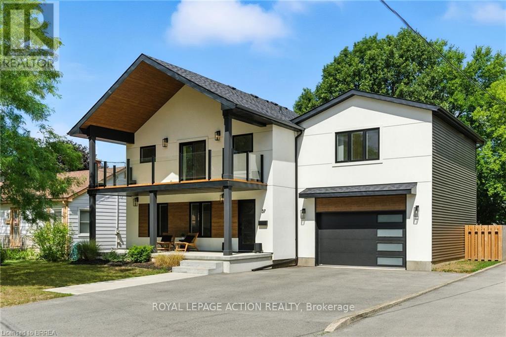 37 BARNES AVENUE, Brantford, Ontario