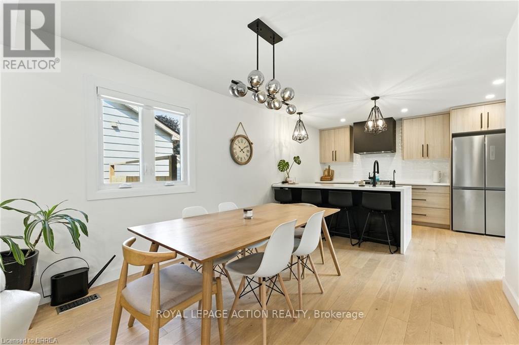 37 Barnes Avenue, Brantford, Ontario  N3R 4Y9 - Photo 11 - X12471367