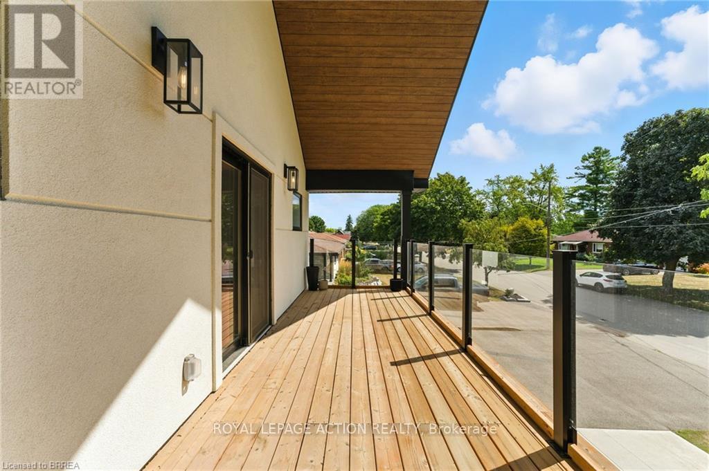 37 Barnes Avenue, Brantford, Ontario  N3R 4Y9 - Photo 24 - X12471367